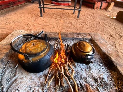 Wadi Rum Bedouin City Camp & Tours Exterior photo
